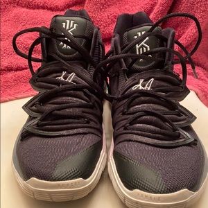 Kyrie Irving 5’s